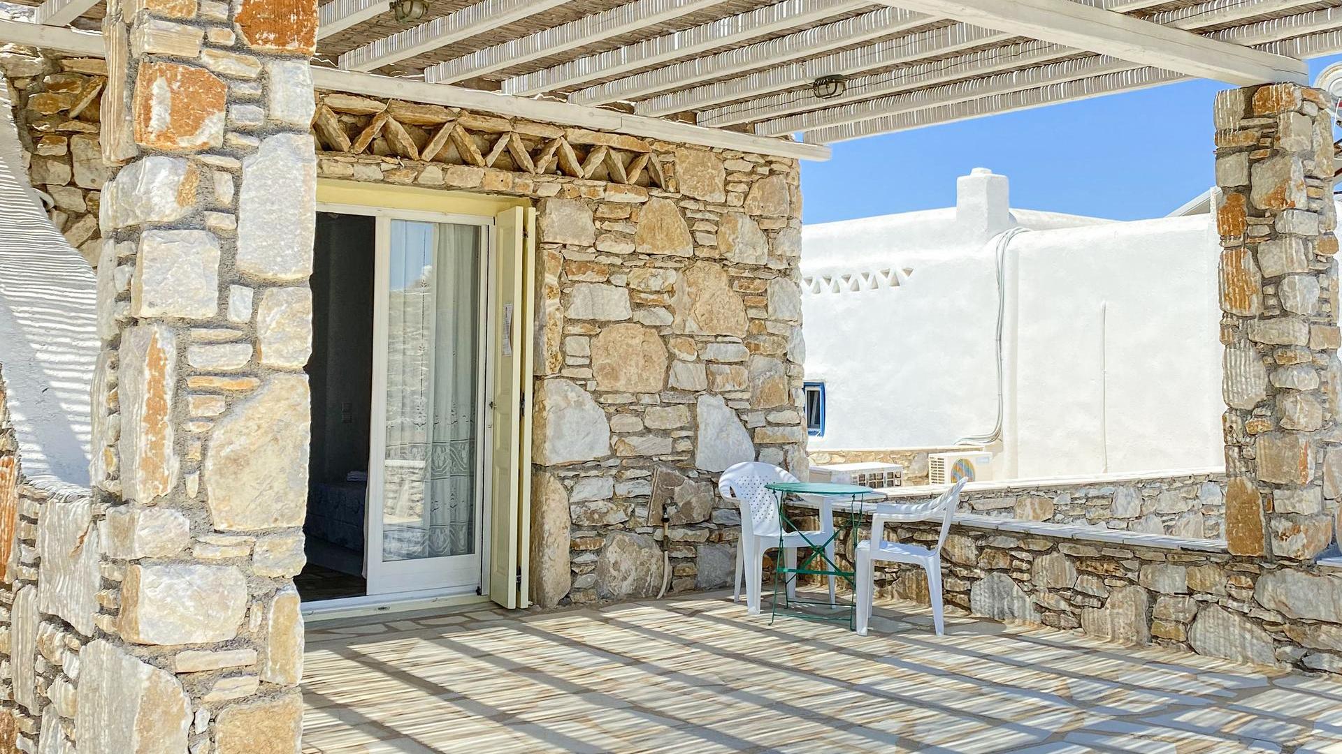 Blue Harmony Suites of Mykonos – Deluxe Suite for 2 guests