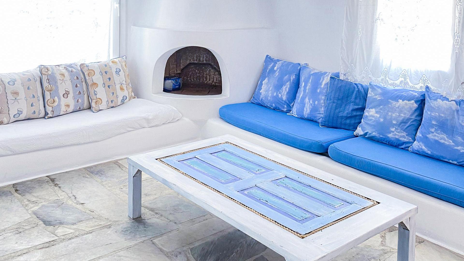 Blue Harmony Suites of Mykonos – Three Bedroom Apartment for 6 guests