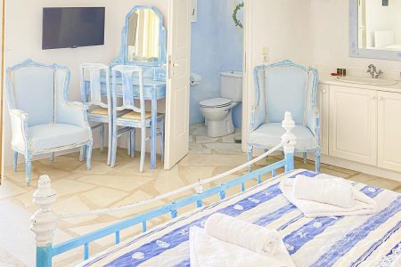 Blue Harmony Suites of Mykonos – Deluxe Suite for 3 guests